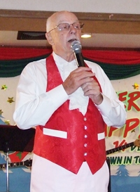 Social Chairman Nigel Cannon reminds everyone that this is a party and time to meet up with old friends and maybe make new ones.